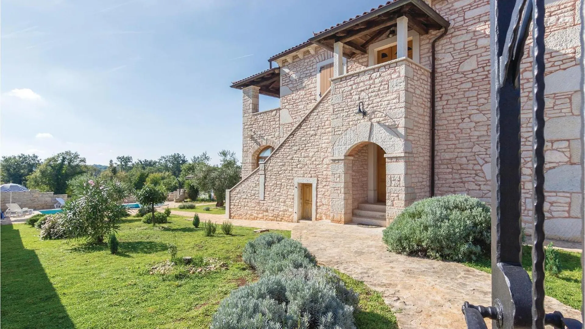 Nice Home In Baderna With House A Panoramic View Κροατία